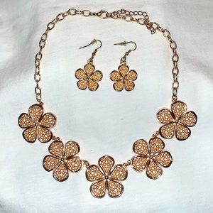 Rose Gold Earring and necklace flower set